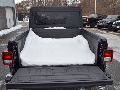 New 2026 Jeep Gladiator Sport image 34