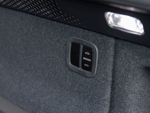 New 2025 Porsche Macan Turbo Electric image 45