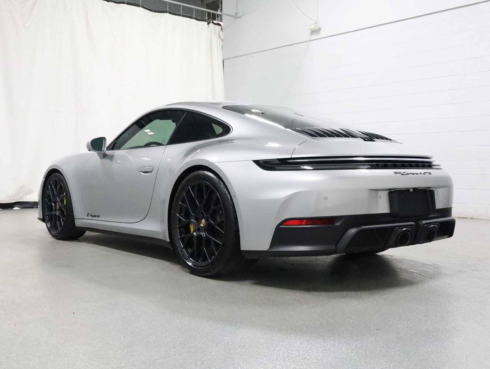 Certified 2026 Porsche 911 Carrera 4 GTS AWD/4WD image 3