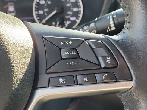 Used 2021 Nissan Sentra SV FWD image 15