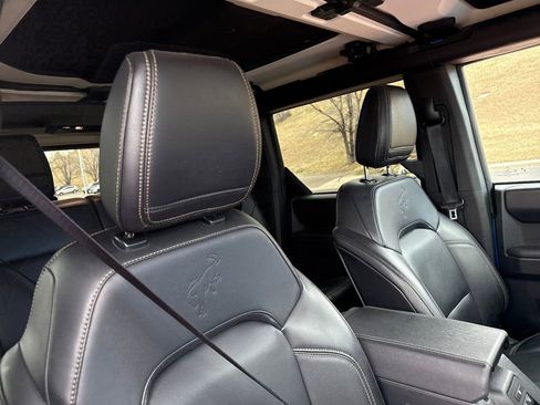 Certified 2025 Ford Bronco Badlands AWD/4WD image 32