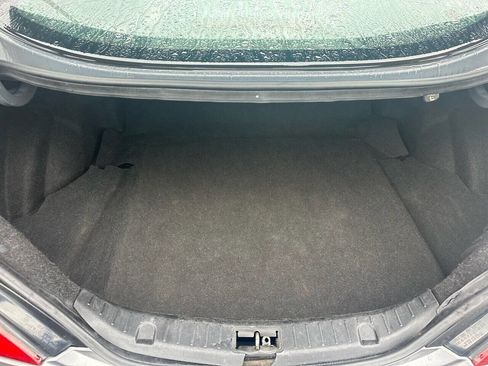Used 2010 Hyundai Genesis 2.0T image 7