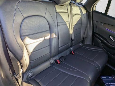Used 2020 Mercedes-Benz GLC 300 GLC 300 image 21