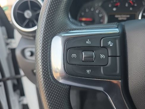 Used 2025 Chevrolet Blazer LT AWD/4WD image 17