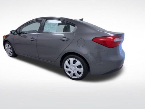 Used 2014 Kia Forte EX w/ Premium Package FWD image 6