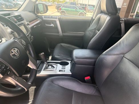 Used 2018 Toyota 4Runner Limited AWD/4WD image 20