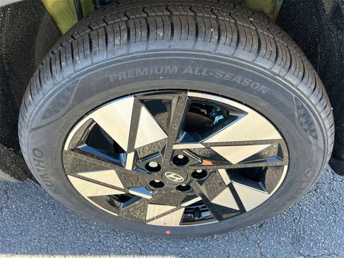 New 2025 Hyundai Kona SEL image 19