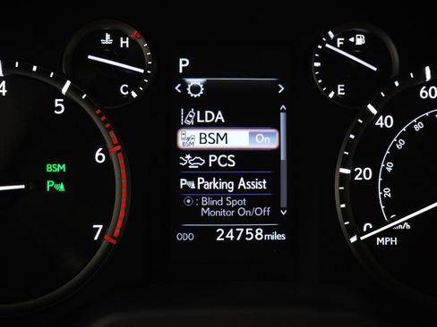 Used 2023 Lexus GX 460 Premium w/ Accessory Package AWD/4WD image 25