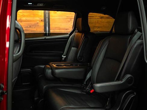 Used 2025 Honda Odyssey Sport-L image 11