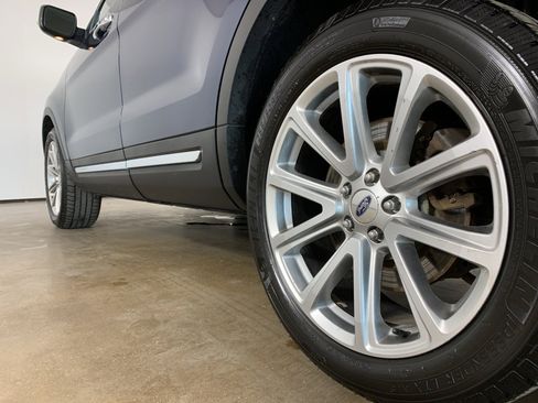 Used 2016 Ford Explorer Limited w/ Equipment Group 301A image 16
