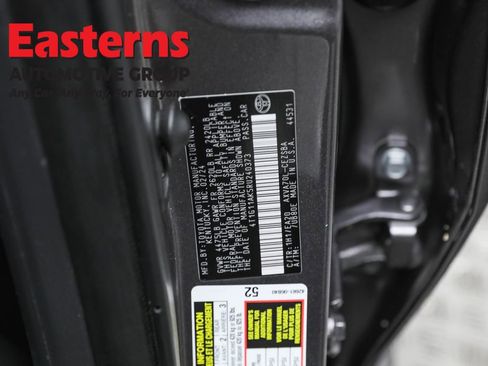 Used 2024 Toyota Camry SE image 33