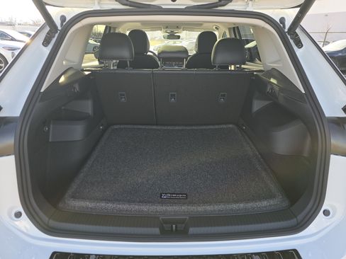 New 2026 Volkswagen Tiguan SE image 15