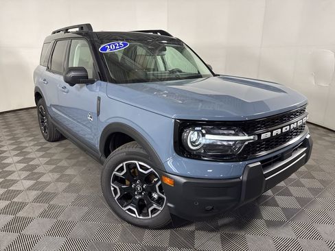 New 2025 Ford Bronco Sport Outer Banks w/ Outer Banks Tech Package+ AWD/4WD image 2