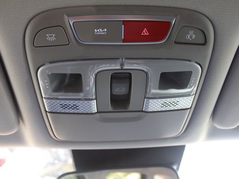 Used 2025 Kia Telluride S image 54