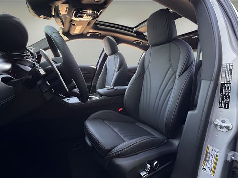 New 2025 Maserati Grecale Modena AWD/4WD image 18