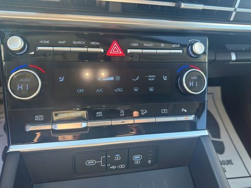 Used 2024 Hyundai Santa Fe SEL image 10