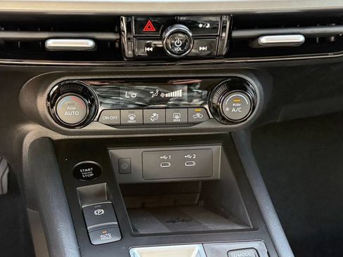 Used 2026 Nissan Kicks SV FWD image 24