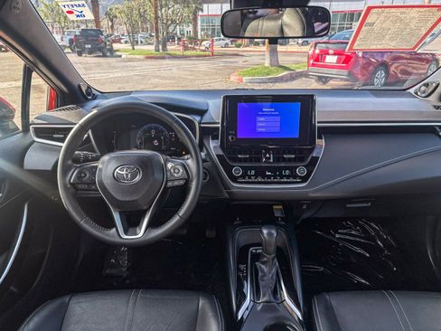 Certified 2025 Toyota Corolla XSE image 15