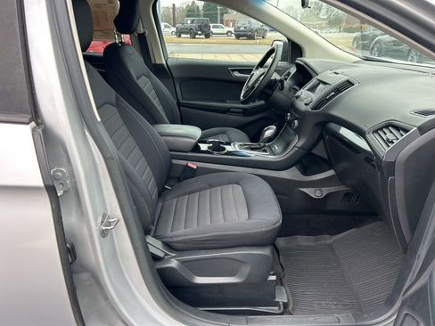 Used 2017 Ford Edge SE w/ Cargo Accessory Package image 21