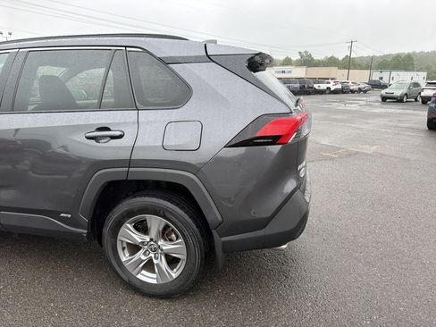 Used 2023 Toyota RAV4 XLE w/ Convenience Package AWD/4WD image 7