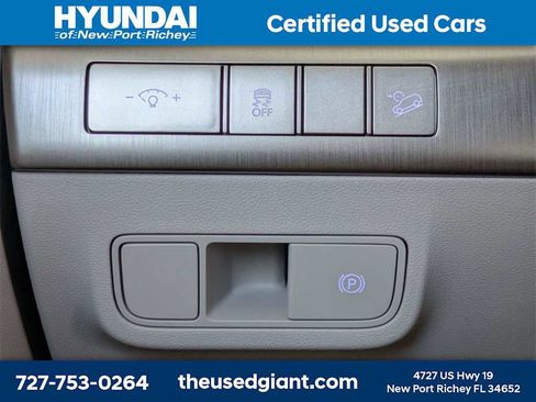 Certified 2025 Hyundai Kona SEL image 27