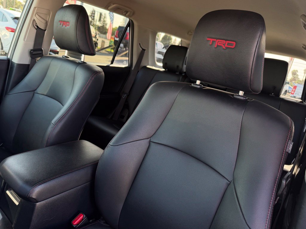 Used 2024 Toyota 4Runner TRD Off-Road Premium AWD/4WD image 17