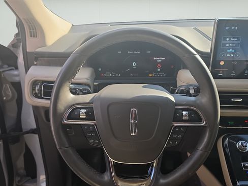 Used 2023 Lincoln Nautilus Reserve w/ Luxury Package FWD image 12
