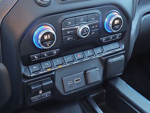 Used 2019 GMC Sierra 1500 AT4 w/ AT4 Premium Package image 15