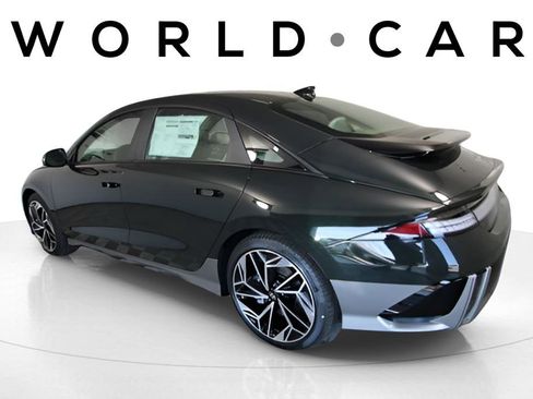 Used 2023 Hyundai Ioniq 6 SEL RWD image 4