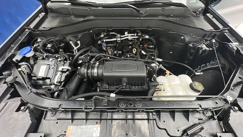 Used 2023 Ford Explorer XLT w/ Equipment Group 202A AWD/4WD image 21