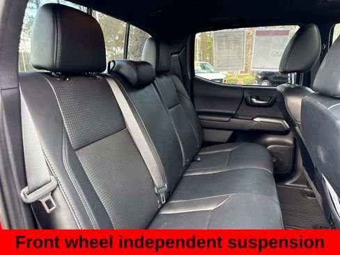 Used 2019 Toyota Tacoma Limited image 27