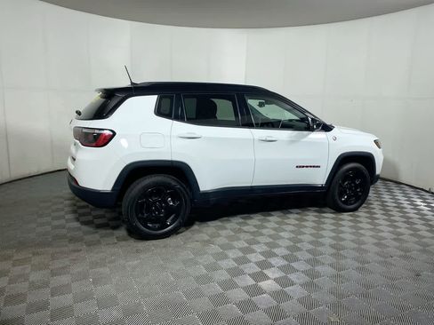 Used 2023 Jeep Compass Trailhawk image 14
