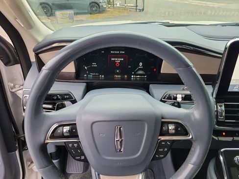 Used 2018 Lincoln Navigator Black Label w/ Cargo Package image 16