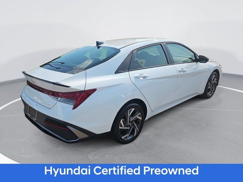 Certified 2025 Hyundai Elantra SEL FWD image 5