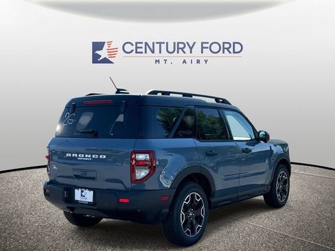 Used 2026 Ford Bronco Sport Outer Banks w/ Outer Banks Tech Package+ AWD/4WD image 2