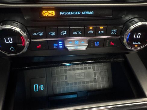 Used 2022 Ford F450 Platinum image 20