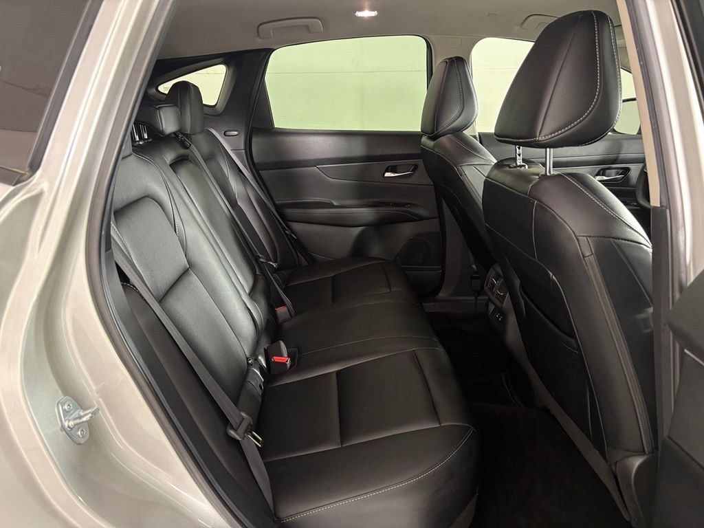 Certified 2025 Nissan Murano SV FWD image 41