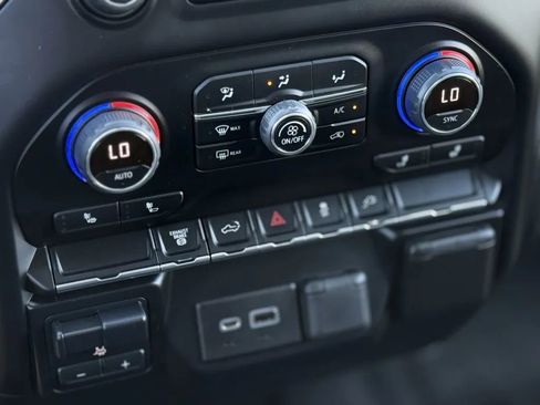 Used 2022 Chevrolet Silverado 2500 LT w/ Fleet Comfort Package image 36