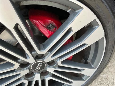 Used 2018 Audi SQ5 Premium Plus w/ S Sport Package image 30