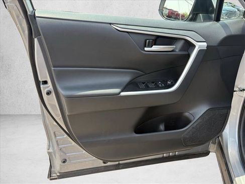 Certified 2025 Toyota RAV4 XLE AWD/4WD image 11