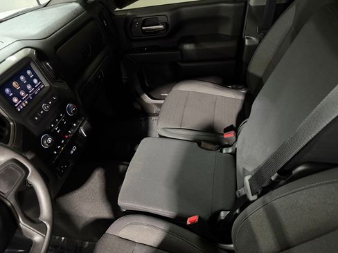 Used 2025 Chevrolet Silverado 2500 Custom w/ Custom Value Package AWD/4WD image 28