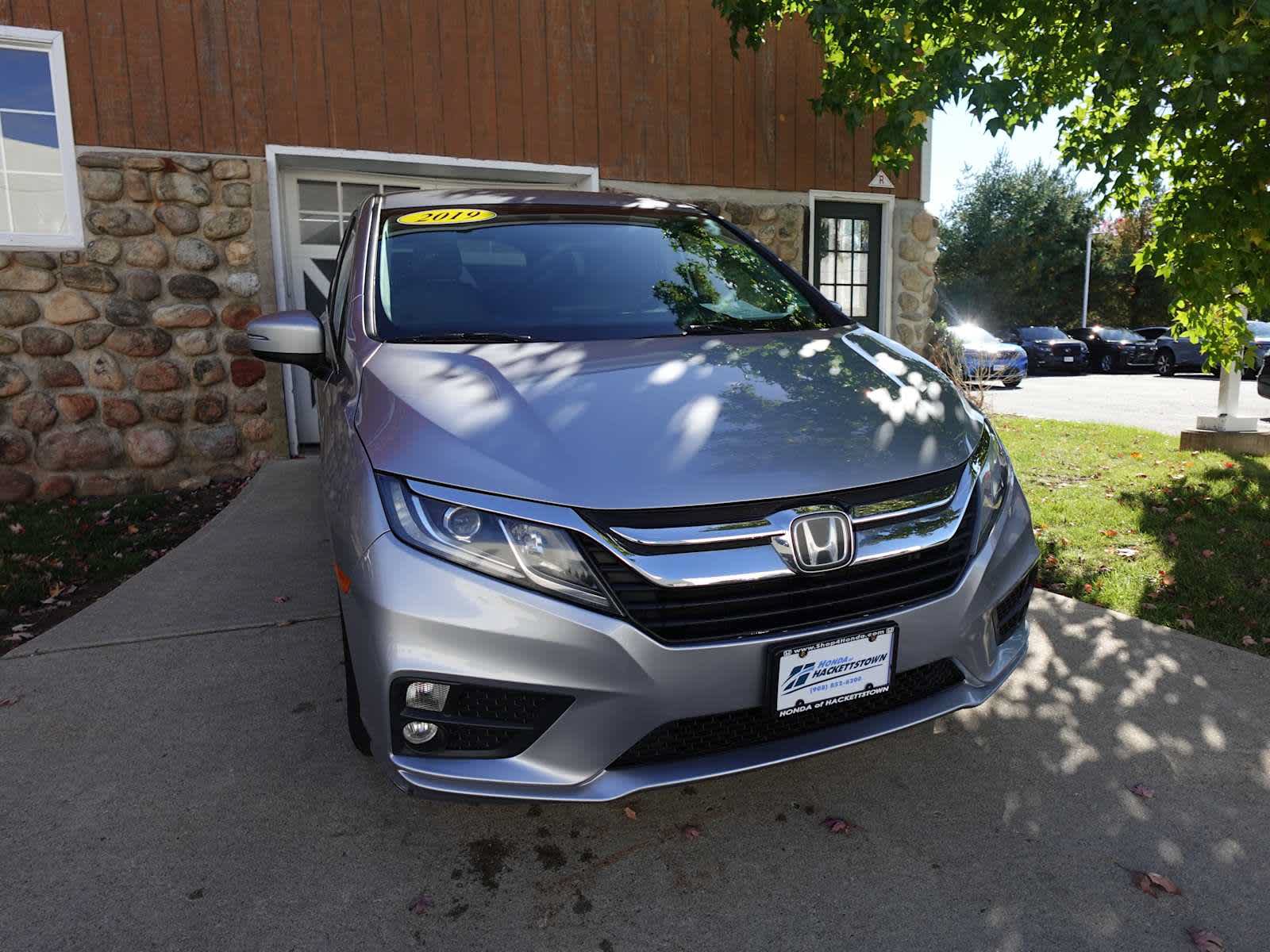 Used 2019 Honda Odyssey EX image 3