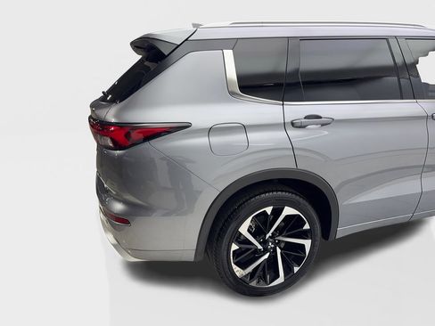 Used 2022 Mitsubishi Outlander SEL FWD image 18