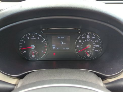 Used 2019 Kia Sorento FWD V6 image 38