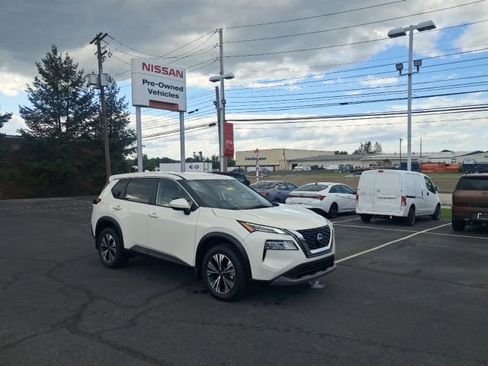Certified 2023 Nissan Rogue SV AWD/4WD image 2