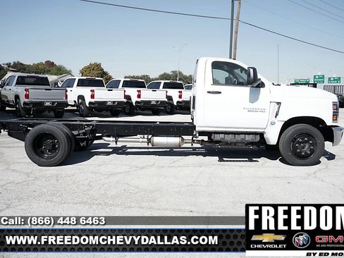 New 2023 Ford F150 LT image 8