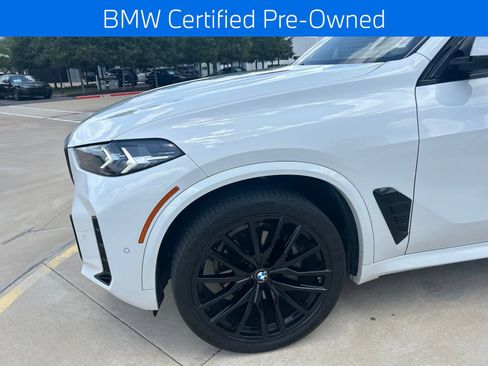 Used 2024 BMW X5 sDrive40i w/ M Sport Package RWD image 2
