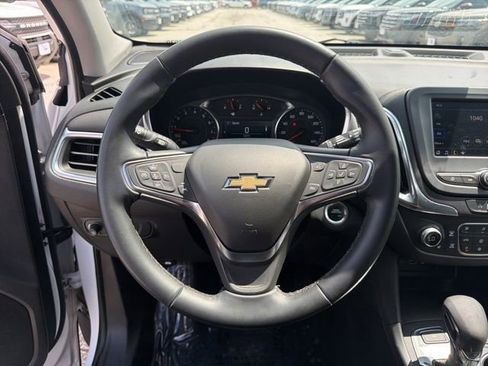 Used 2024 Chevrolet Equinox LT AWD/4WD image 24