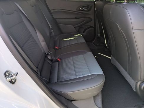 New 2026 Chevrolet Trax LT w/ Sunroof Package FWD image 31
