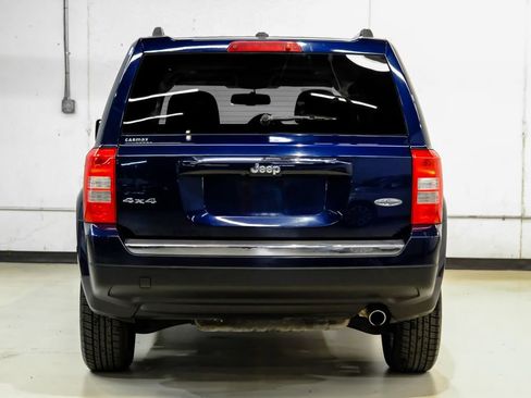Used 2016 Jeep Patriot High Altitude image 9